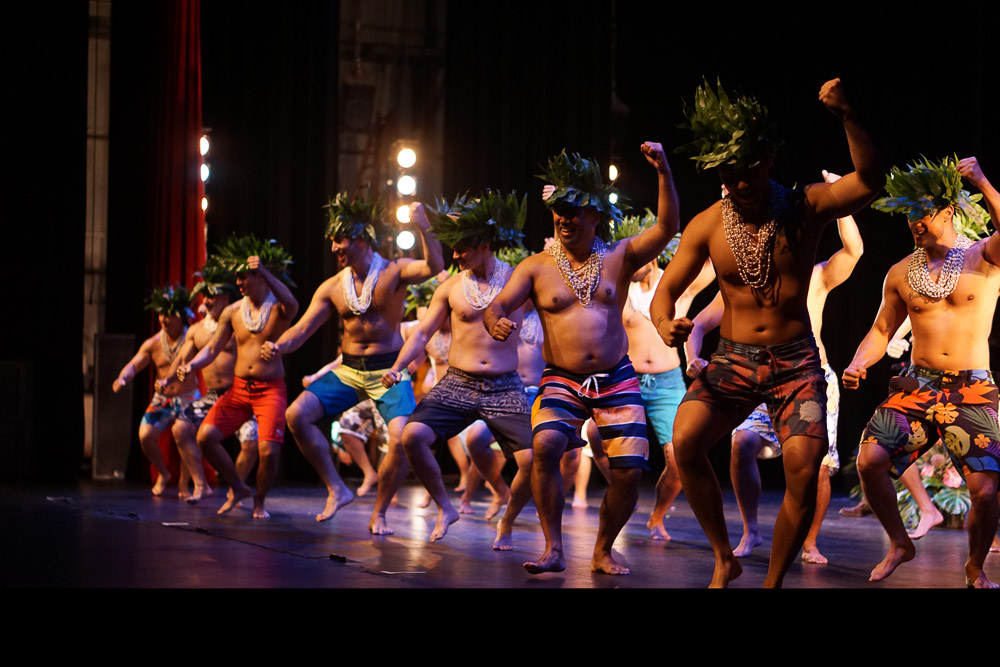 Kumu Robert Cazimero and Nā Kamalei